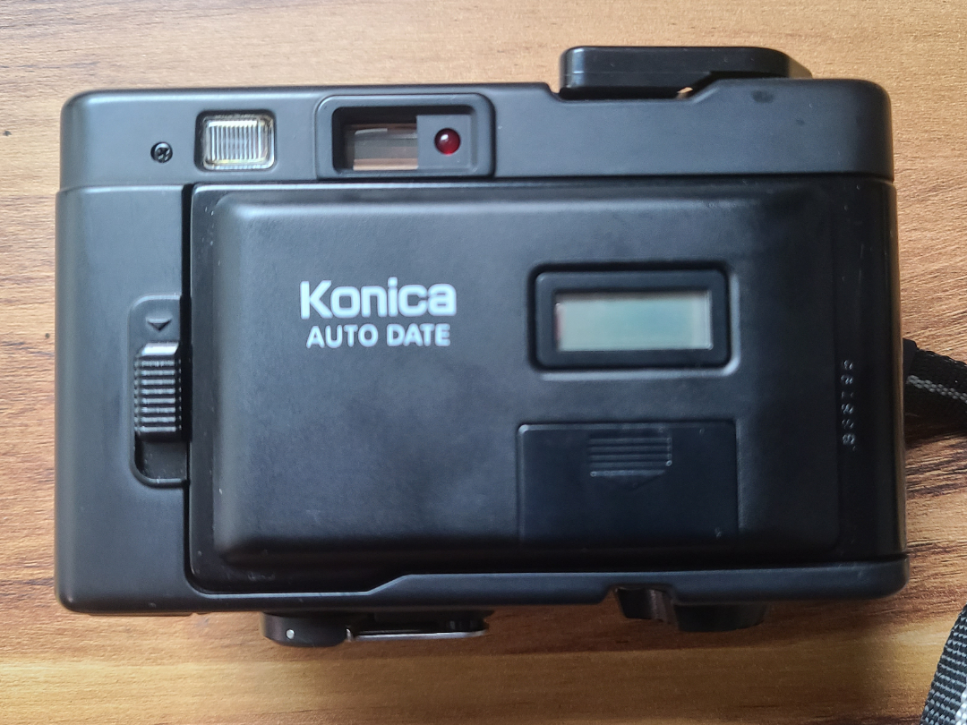 Konica EFJ Autodate の電池交換 : r/AnalogCommunity