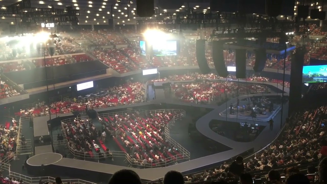 小田和正さん】 大阪城ホール 立ち見席 2022年7月2日 - YouTube