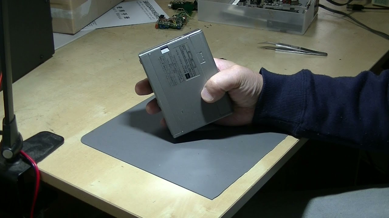 東芝製のめずらしいポータブルカセットプレーヤーKT-AS1を手に入れた