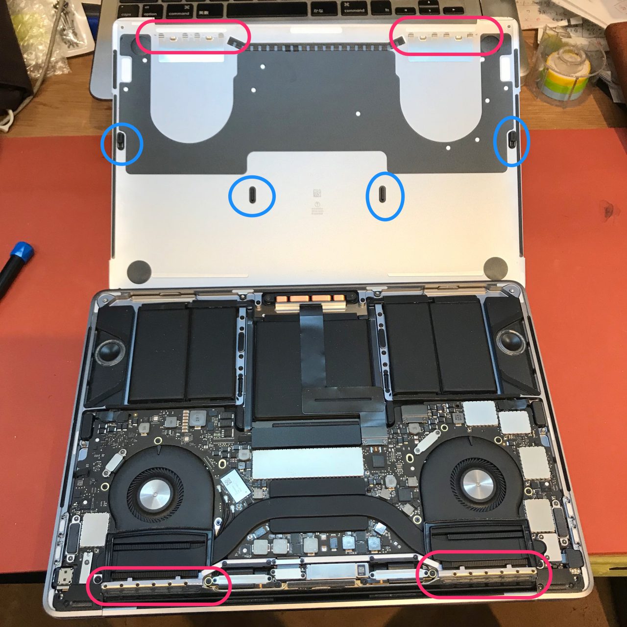 MacBook Pro 13 2016 A1706 液晶画面 開く角度で真っ暗になる