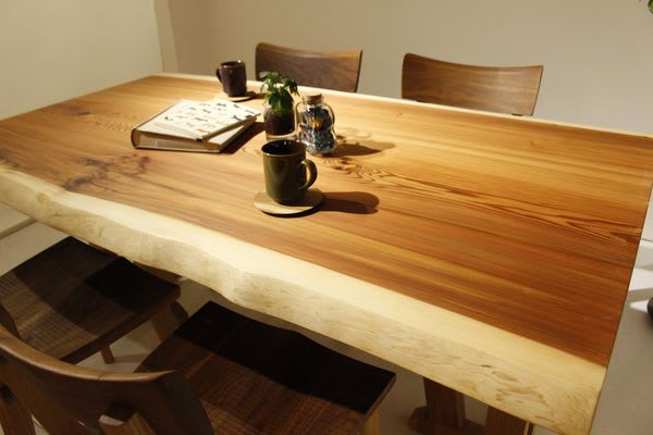 無垢一枚板作品紹介】杉一枚板ダイニングテーブル | 近藤工芸BLOG
