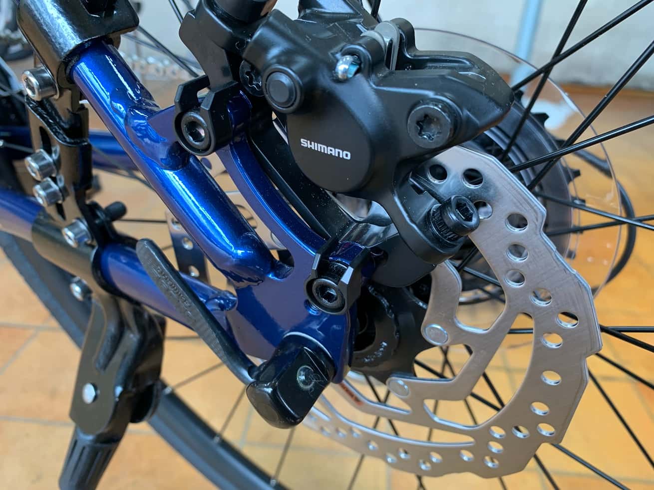 2023年モデル油圧ディスクブレーキ搭載のクロスバイクKhodaaBloom