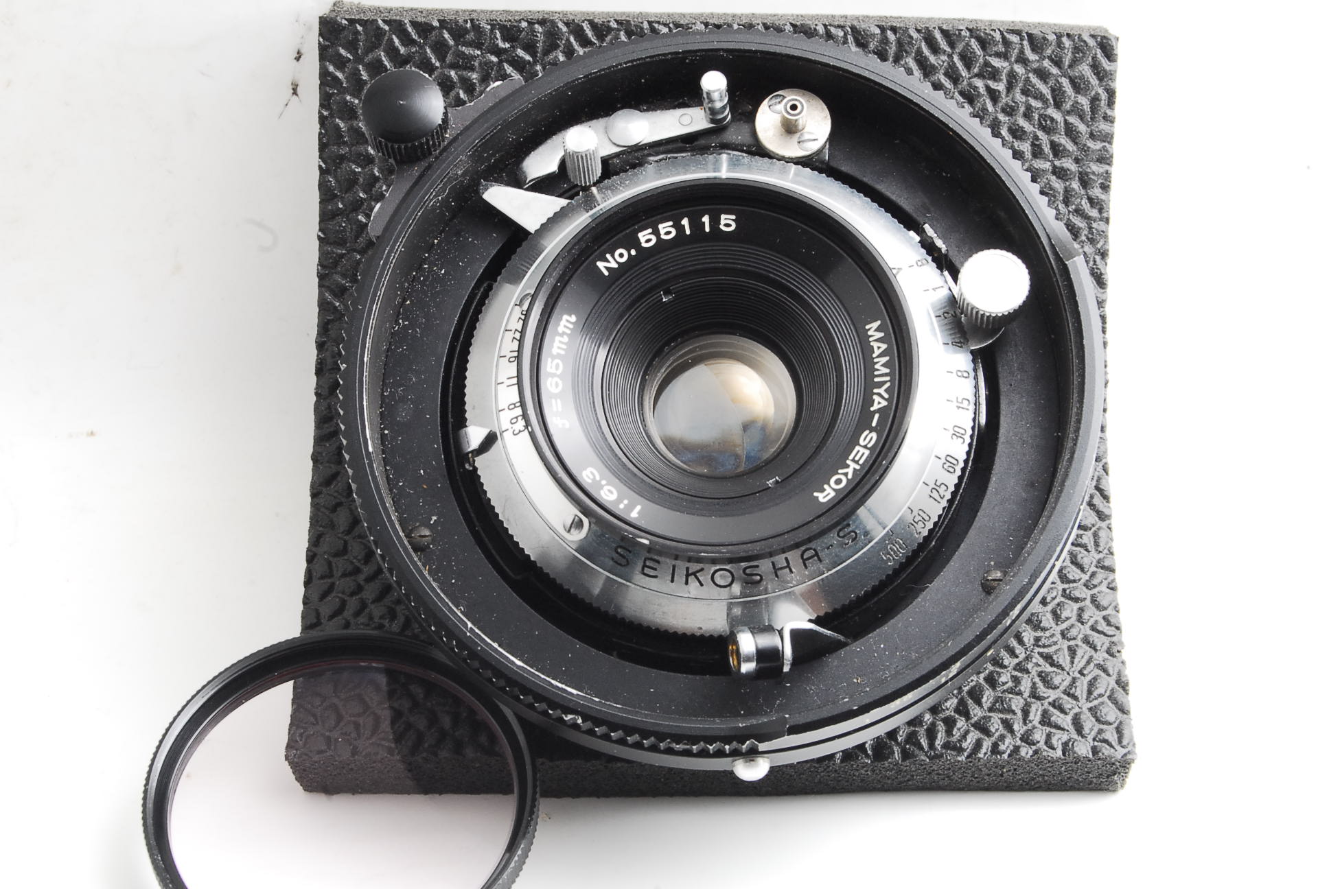 Mamiya-Sekor-65mm-F6.3.jpg?fit