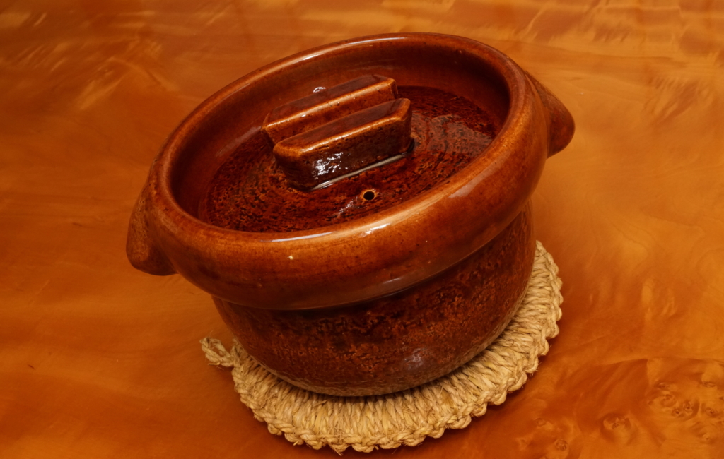 雲井窯の飴釉御飯鍋 ｜ 自宅居酒屋 勇士