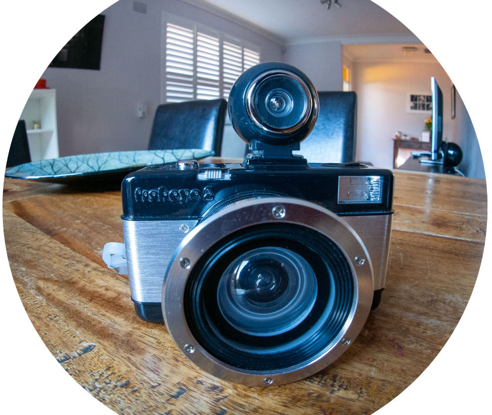 Lomography Fisheye 2 – Fishbowl world - Photo Thinking - Review