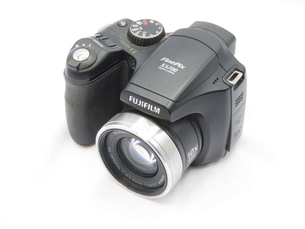 Fujifilm Finepix S5700 Camera - PhotoCo Camera House