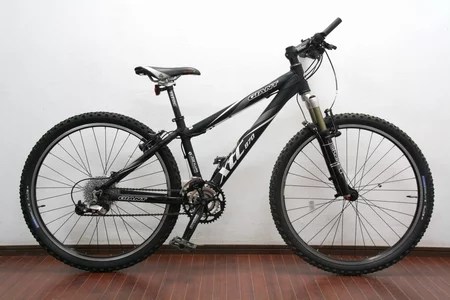 GIANT XtC 870 10年前のモデルでも綺麗なので買い取らせて頂きました