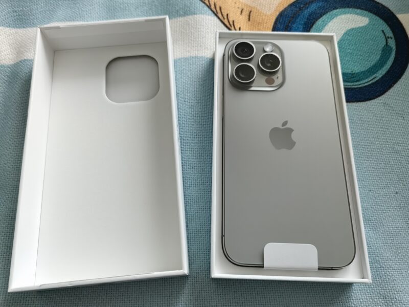 開封の儀】iPhone 15 Pro Max 1TB ナチュラルチタニウム 中国本土版