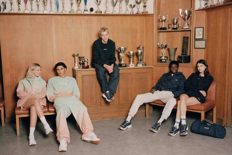 アシックスとアー・ペー・セーよりテニスウェアコレクションが発売