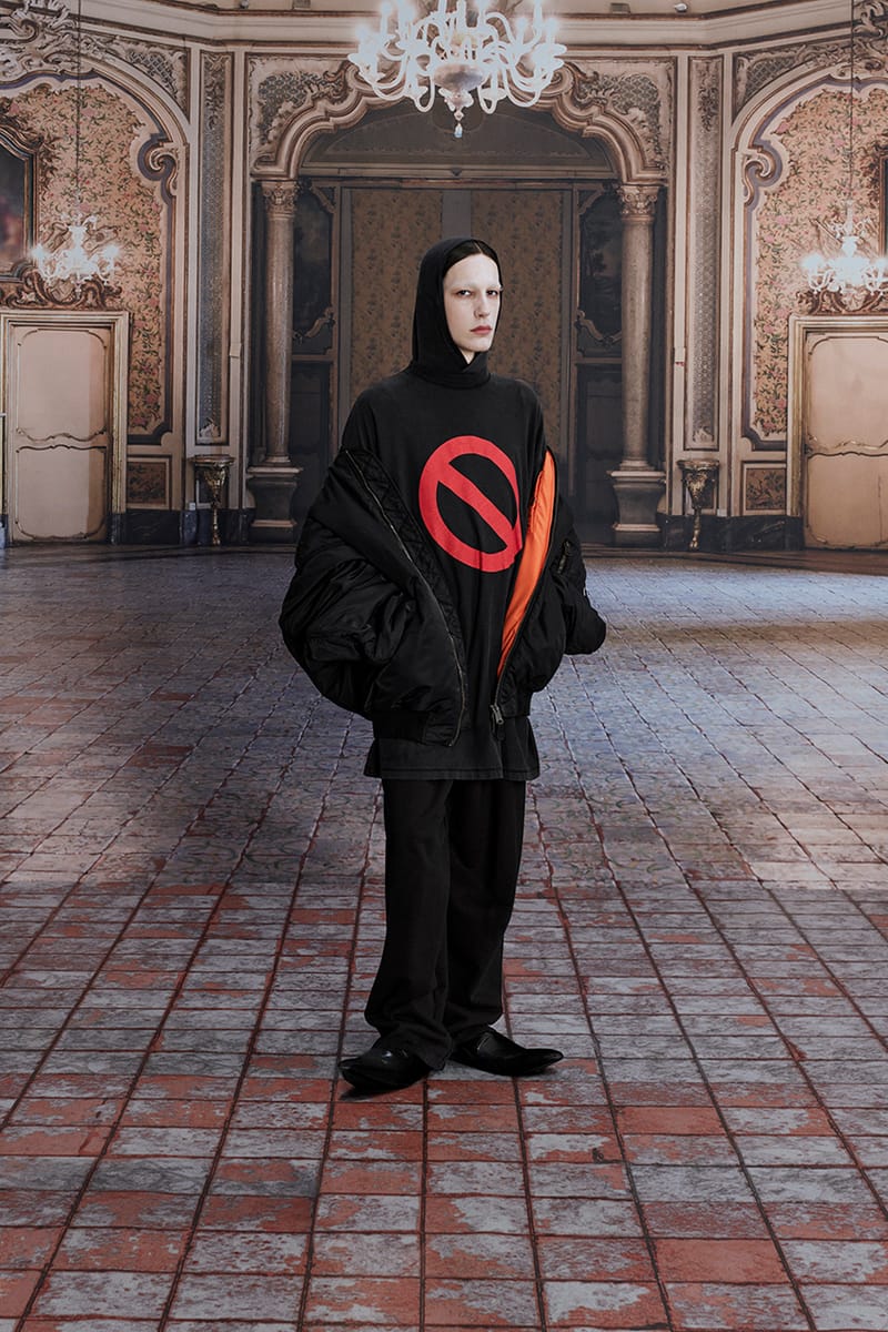 バレンシアガが2024年夏シーズンのキャンペーンビジュアルを公開