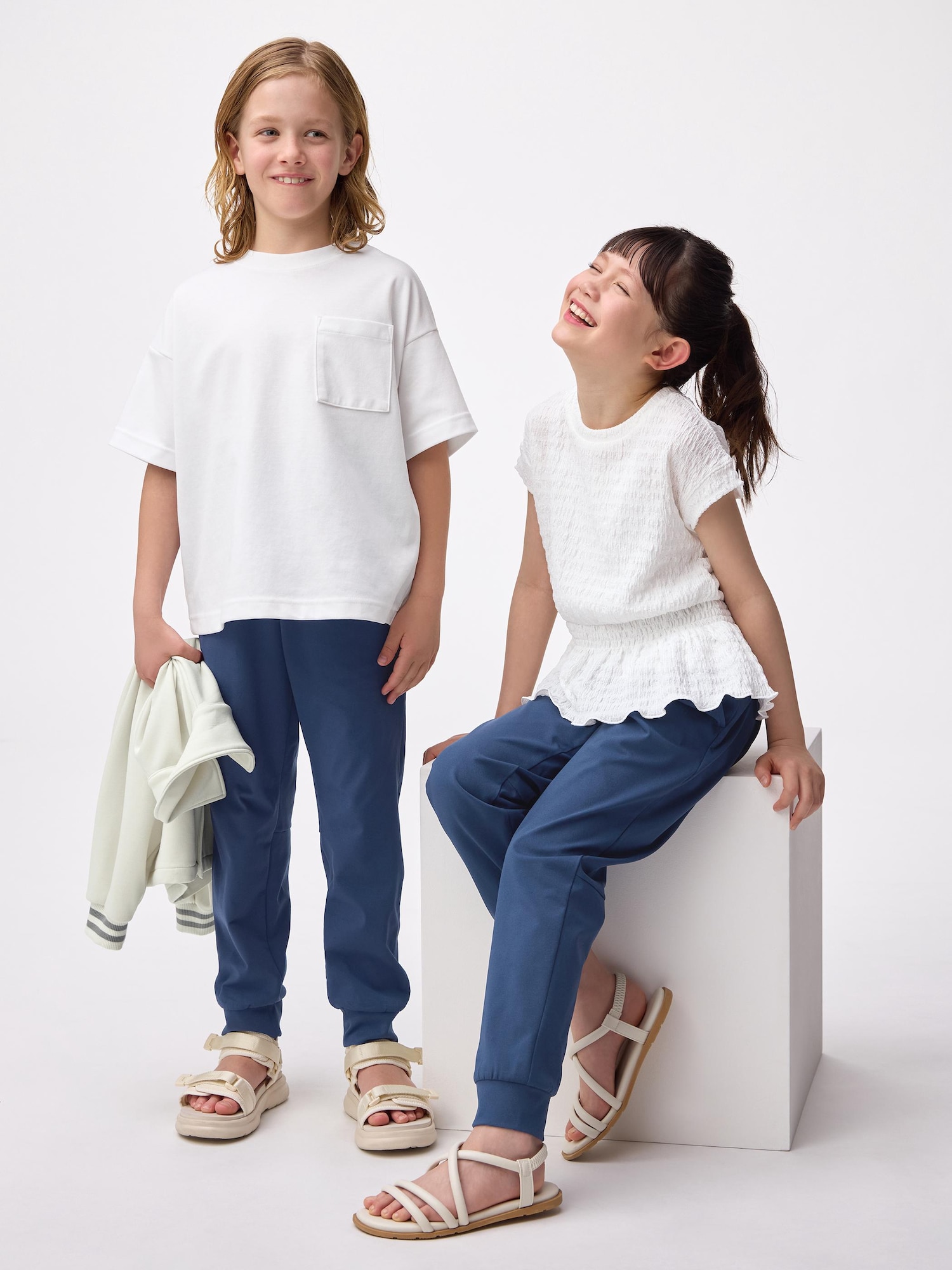 GU公式 | KIDS(男女兼用)ドライストレッチジョガーパンツ