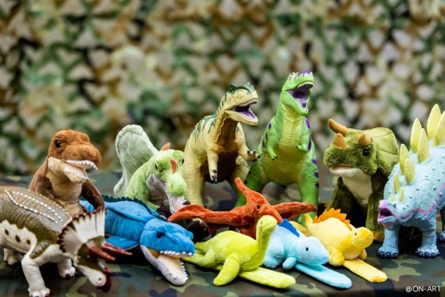 S席4枚セット券 恐竜ラボ！キング・オブ・ハンターズ from DINO-A-LIVE