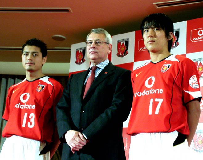 ボーダフォン、浦和レッズのスポンサーに - ITmedia Mobile