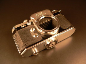 歴史から忘れ去られたカメラ、Edixa Reflex：-コデラ的-Slow-Life