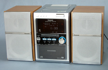 SDカードに音楽をためられるミニコンポ――松下「SC-PM710SD」：レビュー