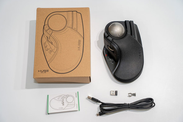 エレコムの大型トラックボールが8年ぶりに帰還！ 直径約52mmのボールを