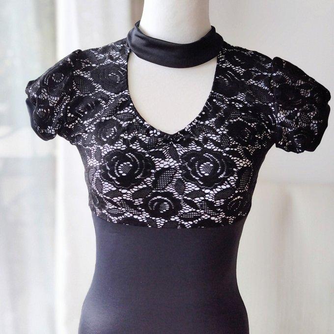 S～Mサイズ／【再販】豪華な黒い薔薇のお花レースが印象的な娘役風