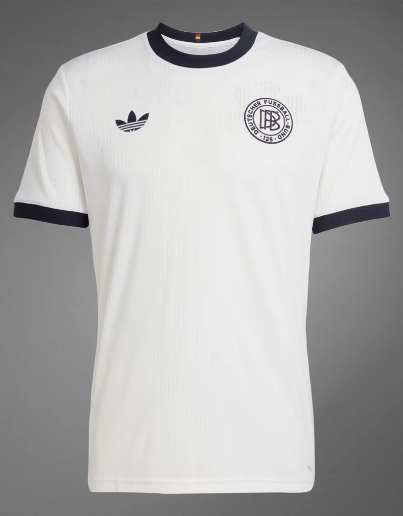 ドイツ代表、超レトロな125周年記念ユニフォームを発表！「adidas最後