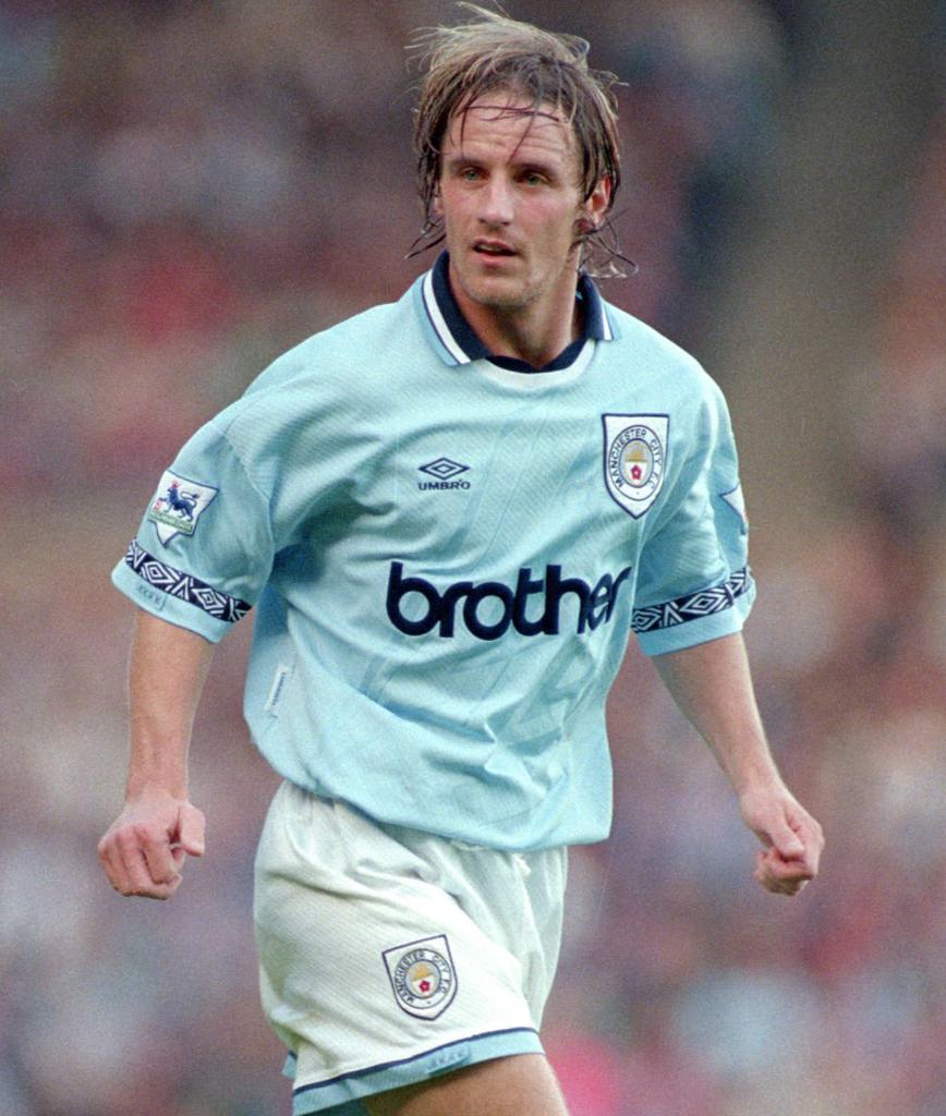 オアシス』30周年記念盤にはコレ！マンチェスター・シティ、“リアタイ