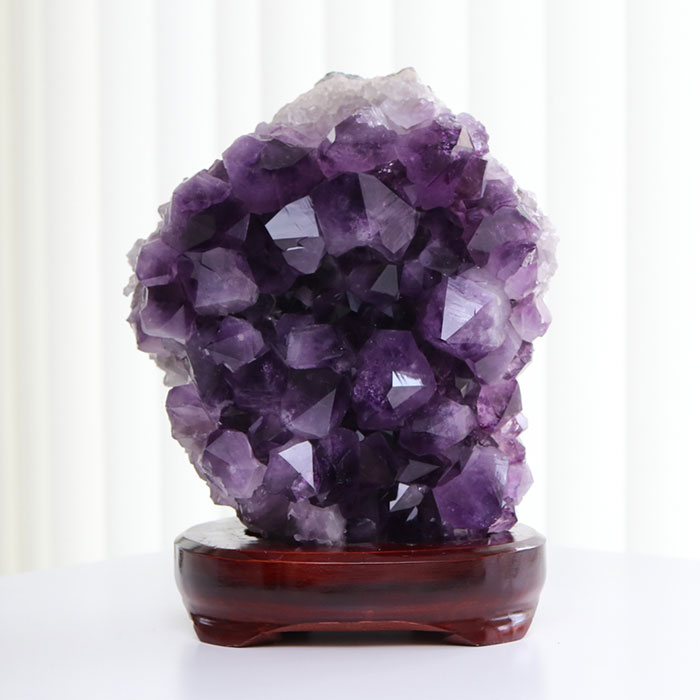 楽天市場】特大 アメジスト クラスター 約10.33キログラム 木製台座