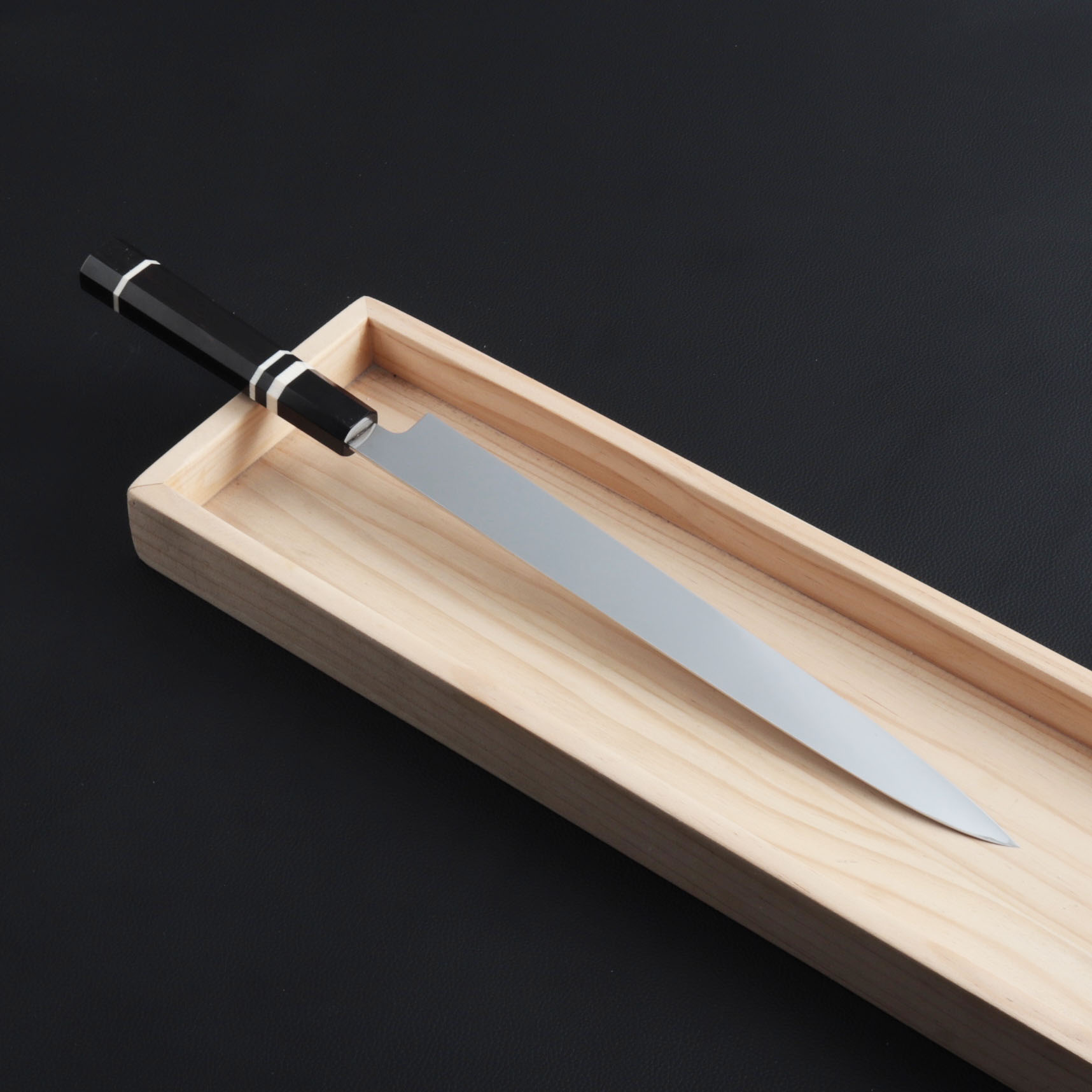 楽天市場】世界一薄い柳刃包丁 尺（刃渡り300mm）通常鏡面仕上げ 本刃