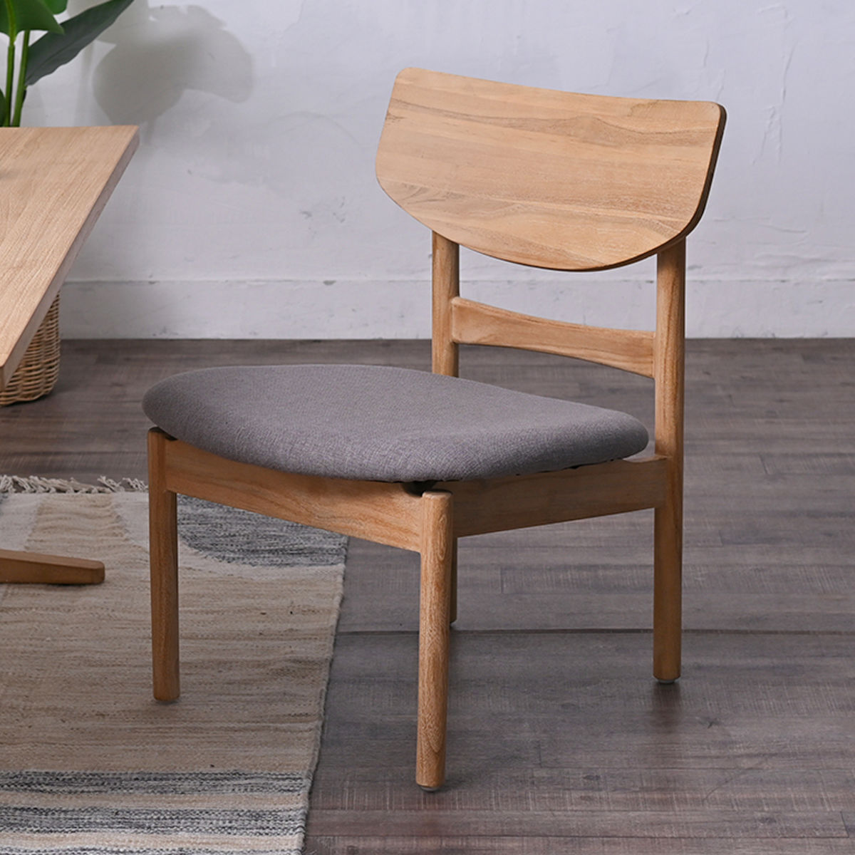 楽天市場】ダイニングチェア ロータイプ チーク無垢材 CALM 座面高37cm