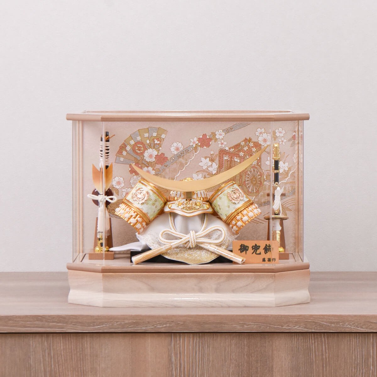 楽天市場】五月人形 ケース入り 兜飾り ナチュラル 伊達政宗 アクリル