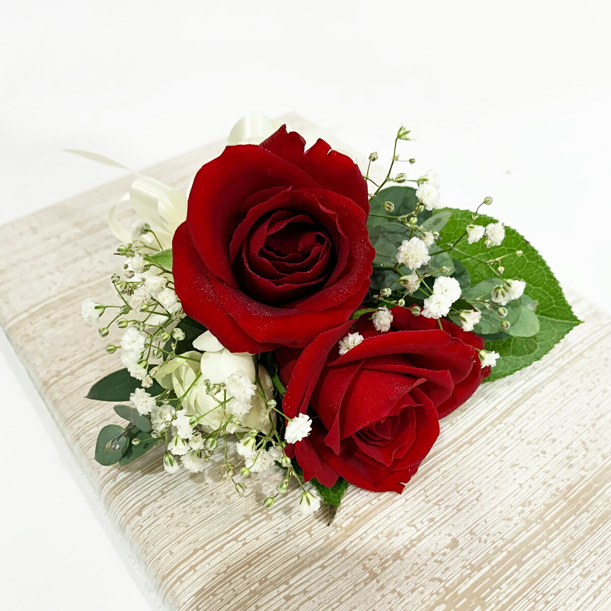 楽天市場】赤バラのウェディングブーケ ラウンドタイプ かすみ草