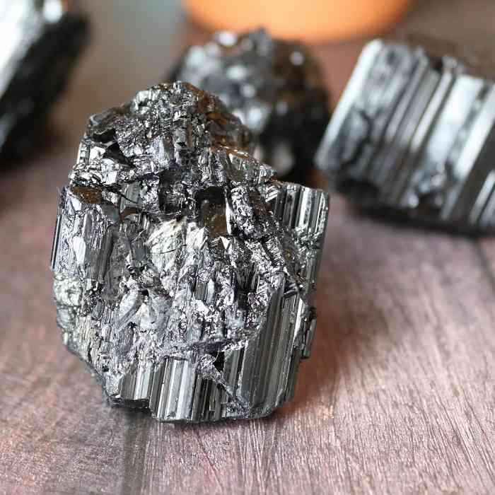 楽天市場】ブラック トルマリン 原石 1個 天然石 パワーストーン 電気