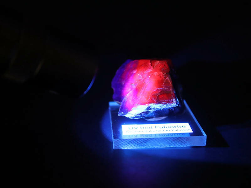 楽天市場】UVレッドフローライト 39g パキスタン バロチスタン州