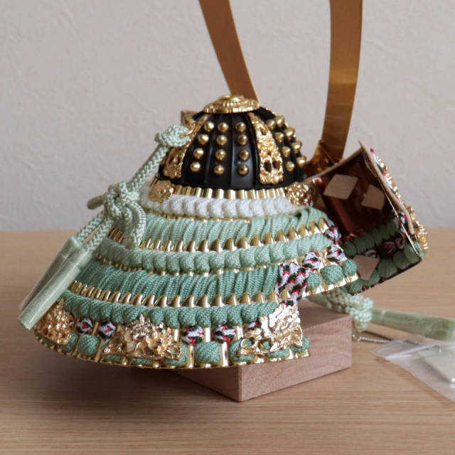 五月人形 選べる2色京都・平安武久作 京8号淡色兜(薄水、薄緑) 純金箔