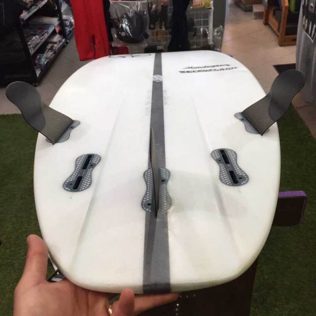 AU FIN エーユーフィン AU LR ハニカム×カーボンフィン Mサイズ Click