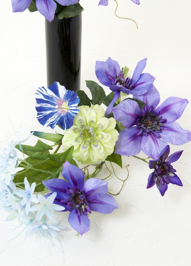 造花 ミニ供花】クレマチスとダリアのナチュラルミニ仏花セット（左右