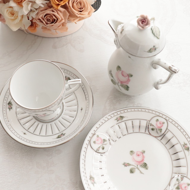 ラスト1点* ヘレンド ウィーンの薔薇プラチナ 大輪タイプ ミニ