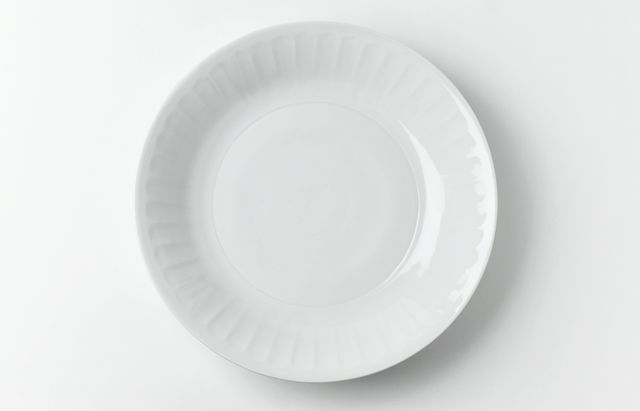 水野克俊 43 白磁ピューター9寸皿 ｜ 暮らしのうつわ花田 和食器 通販