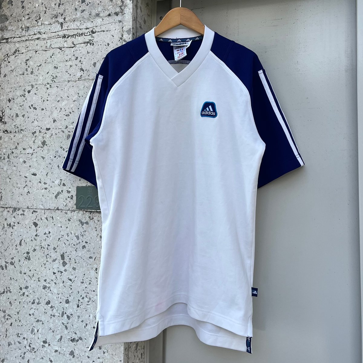 90s adidas Vネックゲームシャツ | CUSTOM FEVER