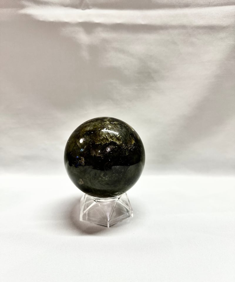 ラブラドライト丸玉 置き石 台座付き 直径7.7cm 重さ652g | うさぎ屋