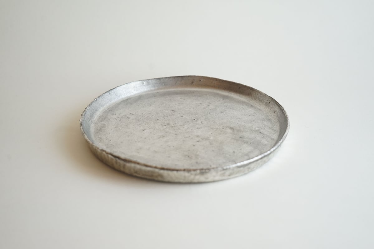 安藤雅信】黒銀彩切立平皿 六・五寸 | ギャルリ百草 online store