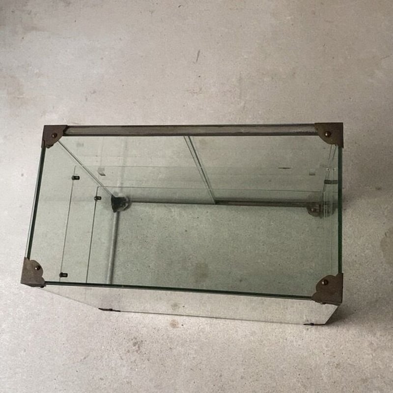 アンティーク ガラスケース 3段ショーケース 2枚棚板 枠無しコーナー