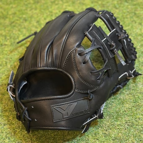 CATEGORY 内野用グラブ | 山本グラブスタジオ