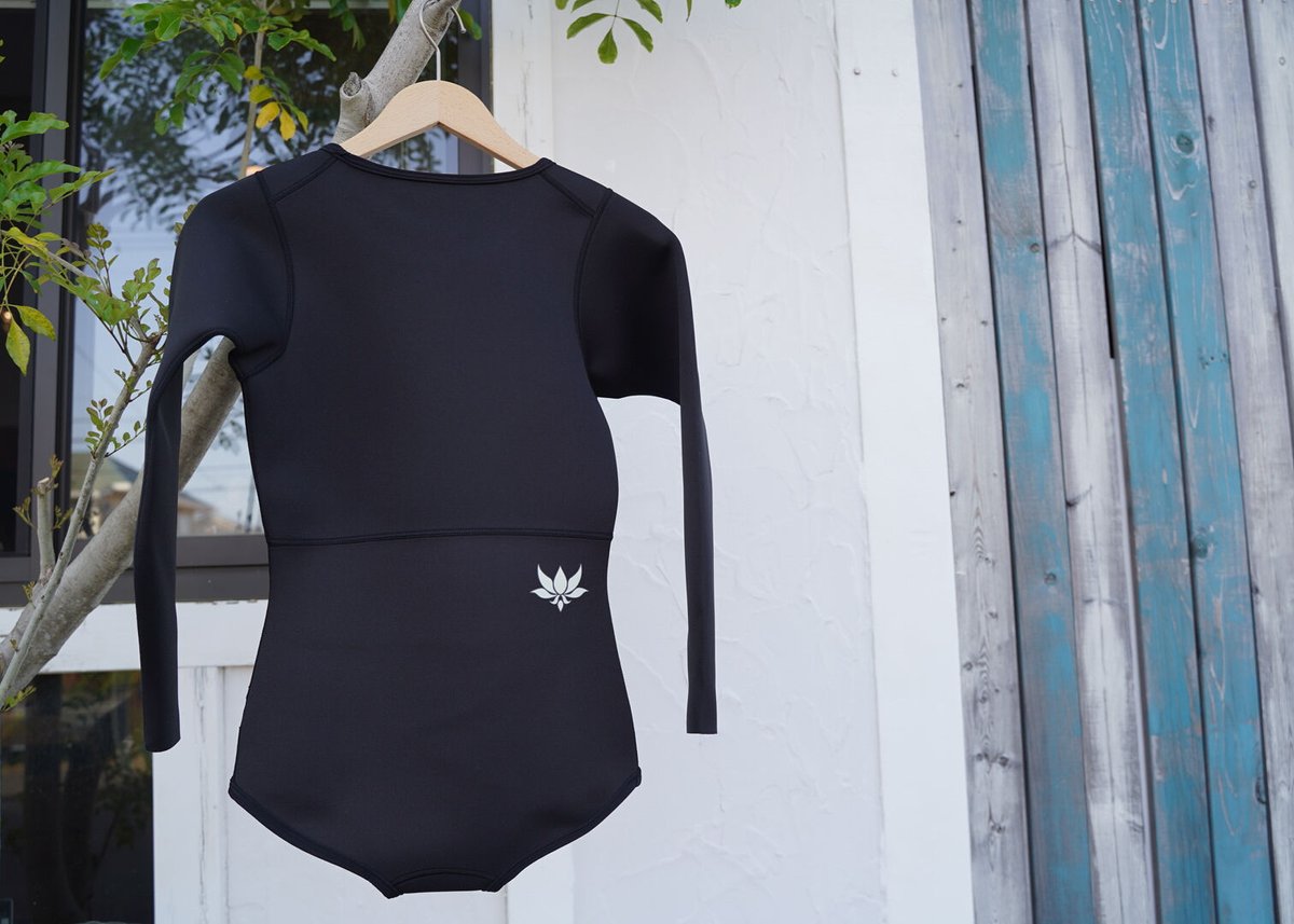 Axxe Classic 1.5mm レディーススイムカット長袖スプリング | Surfers9