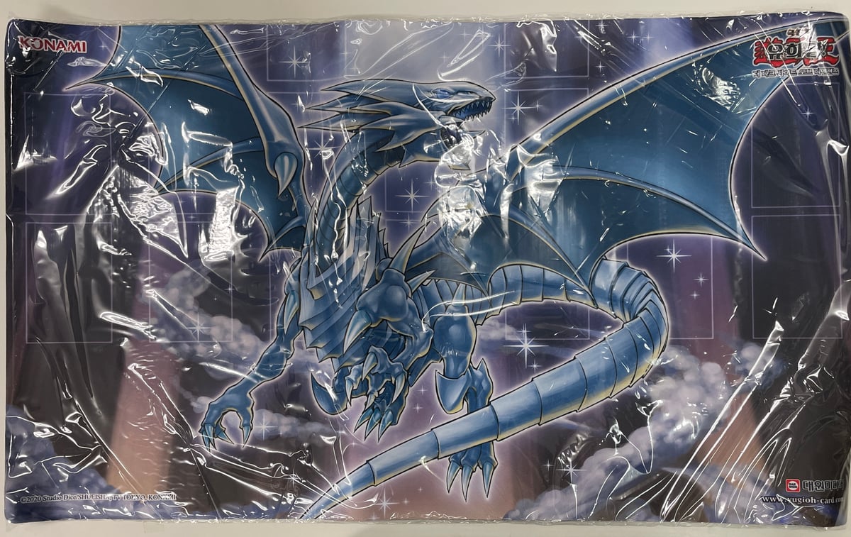韓国版 遊戯王 青眼の白龍 プレイマット | ✨プラチナストア✨