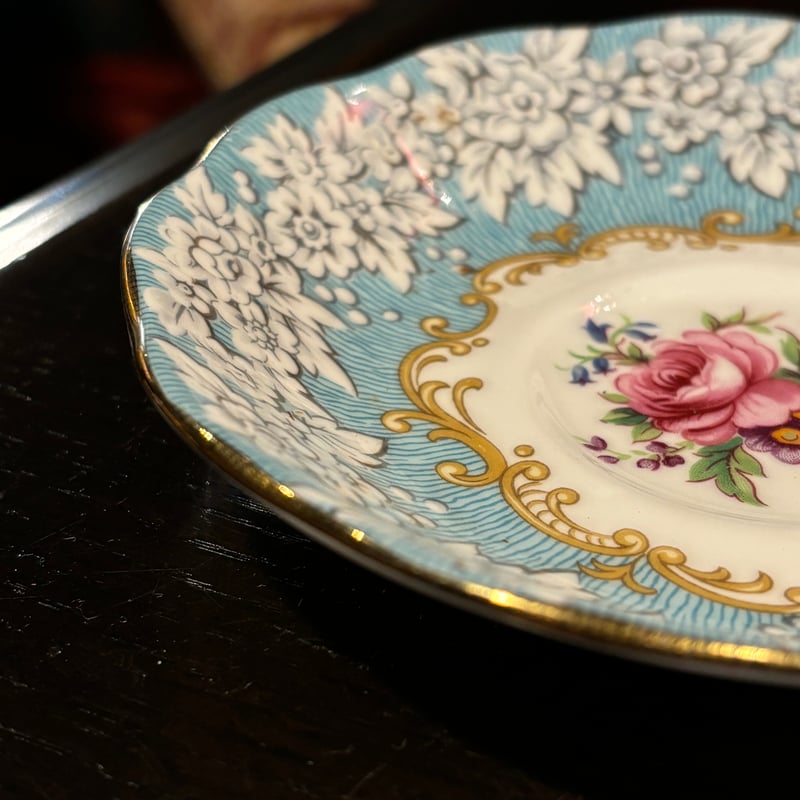 ロイヤルアルバート エンチャントメント カップソーサー