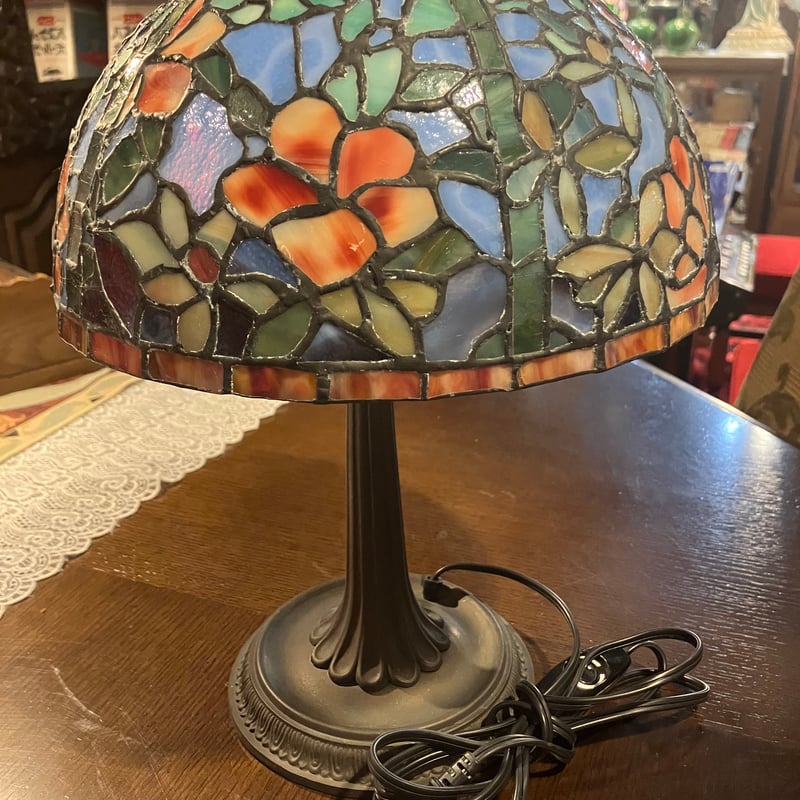 ステンドグラス ランプ | アンティーク家具と喫茶キャバレーのネット