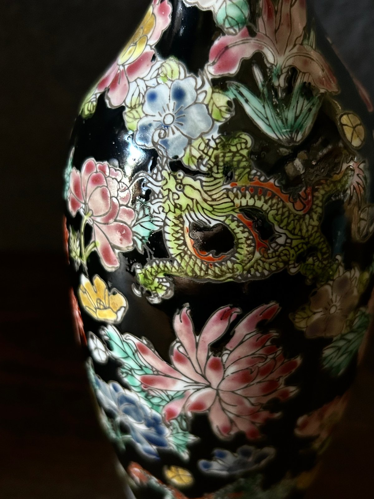 景徳鎮の花瓶/中国/龍/花柄/骨董 | 骨董・アンティークのオンライン