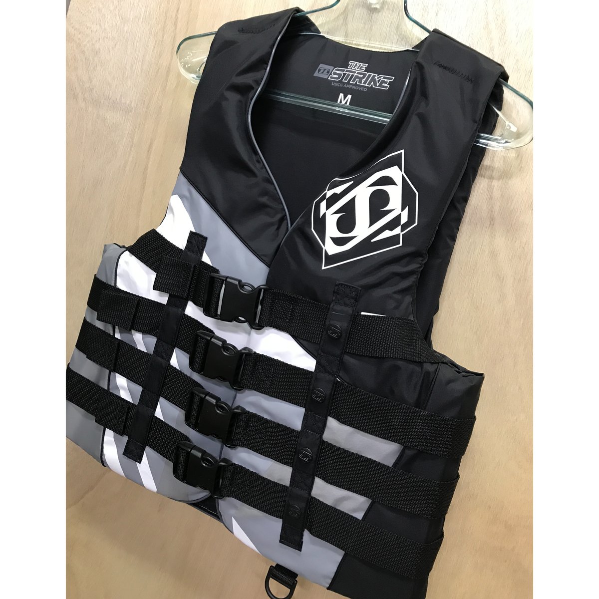 ライフジャケット/ﾅｲﾛﾝ《JETPILOT》JCI認定 MTX2 4バックル／グレー