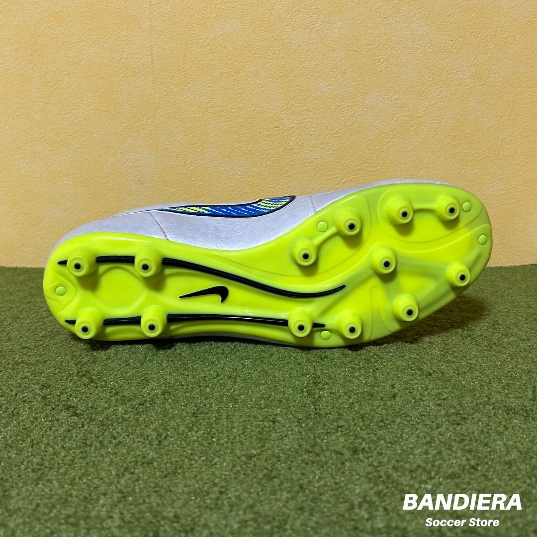 NIKE ナイキ サッカースパイク ティエンポ レガシー HG-E（ホワイト
