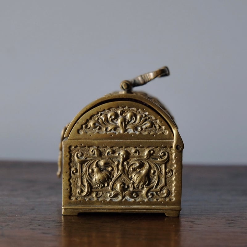 宝箱型 ジュエリーケース 真鍮 フランス アンティーク 0501777