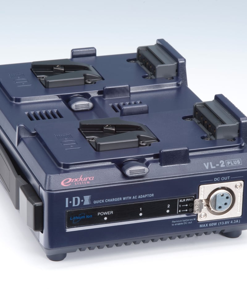 ACアダプター機能付2ch順次急速充電器 VL-2PLUS (税込み定価￥79,860