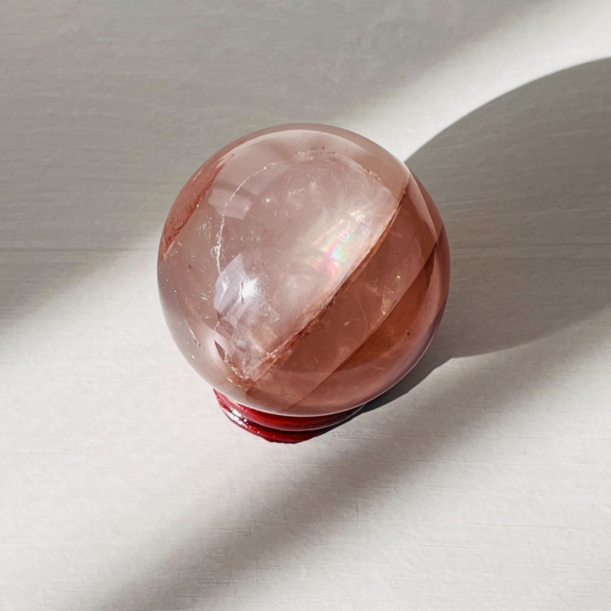 虹入り ファイヤークォーツ スフィア | Crystal shop Mayria